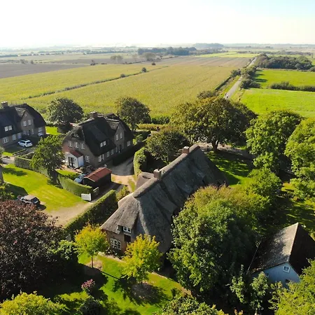 Ferienhaus Ruem Hart Alkersum