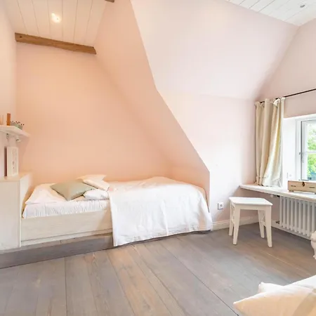 Ruem Hart Vakantiehuis Alkersum