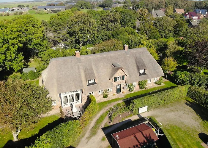 Ruem Hart بيت للعطل Alkersum