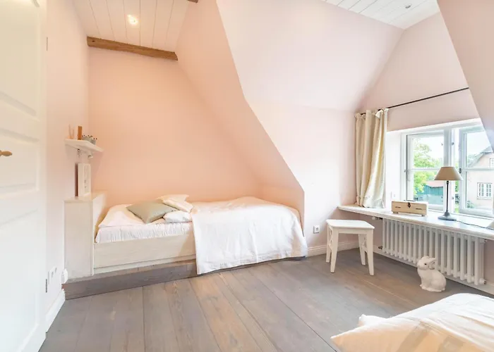 Ruem Hart بيت للعطل Alkersum